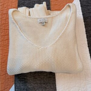 Lucky Brand Women's cream V-Neck knit Sweater